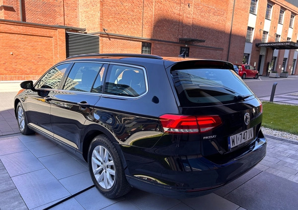 Volkswagen Passat cena 74990 przebieg: 62000, rok produkcji 2019 z Kraków małe 742